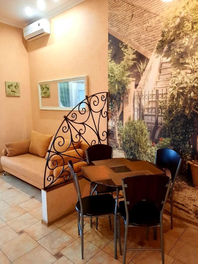 Arcadia Apartments Odessa Luaran gambar