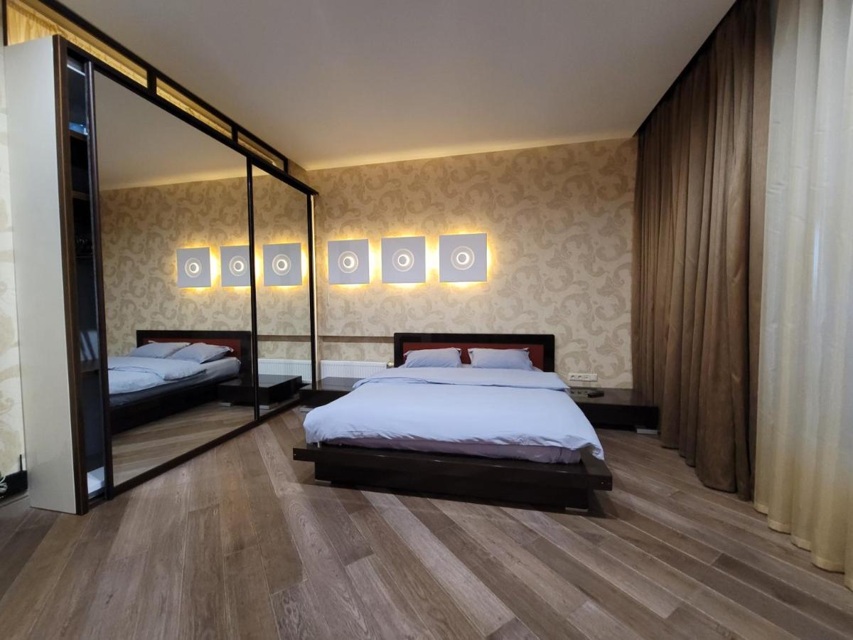 Arcadia Apartments Odessa Luaran gambar