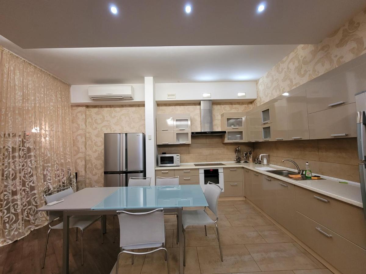 Arcadia Apartments Odessa Luaran gambar